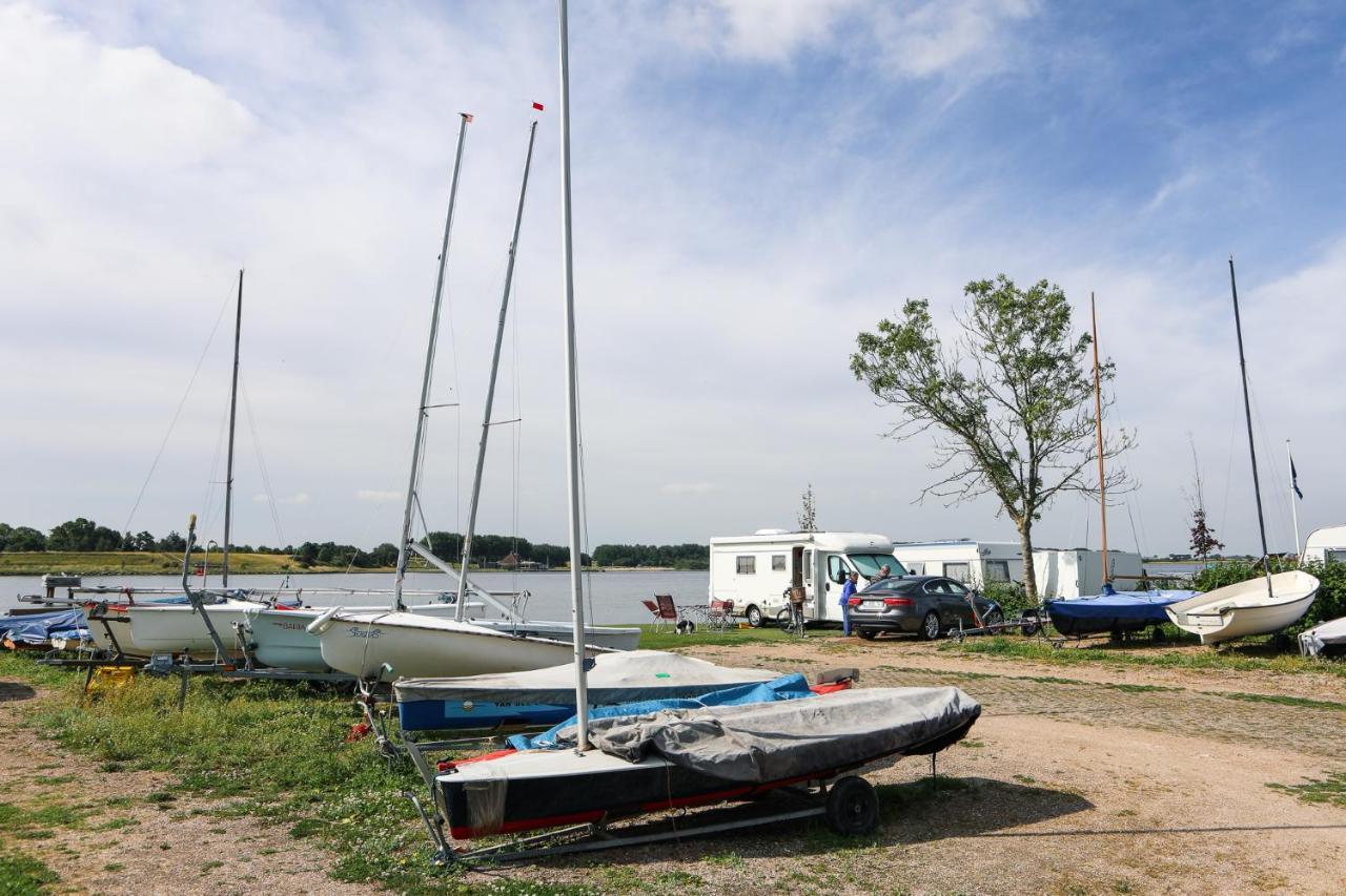Chalet Op 5* Camping De Paardekreek Кортгене Екстер'єр фото